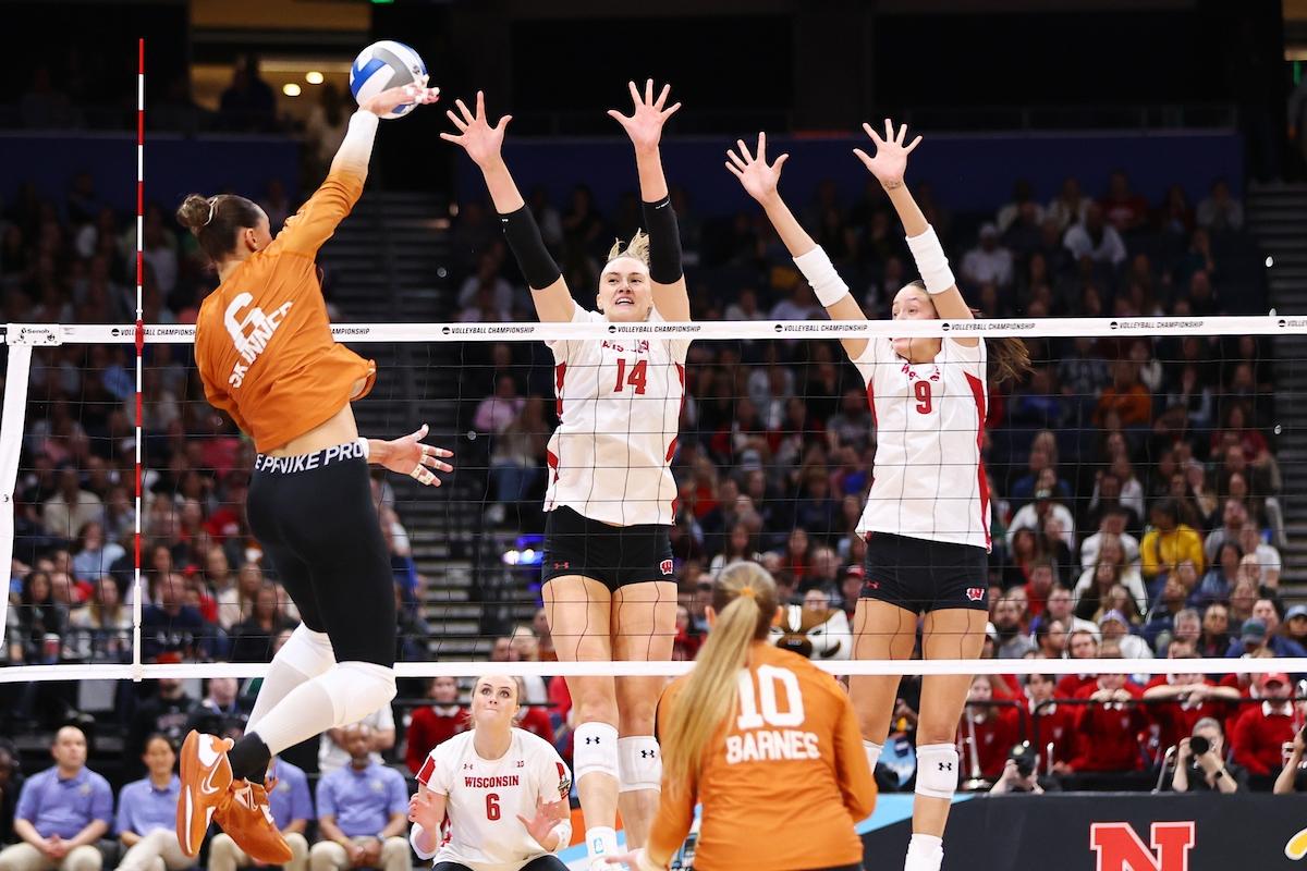 Madisen Skinner, texas volleyball